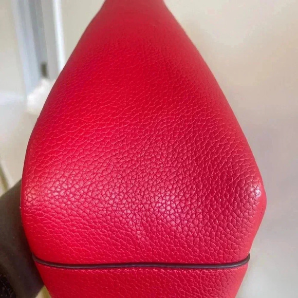 Calvin Klein beautiful red color, two-piece, Crossbody bag, in new condition - Picture 9 of 16